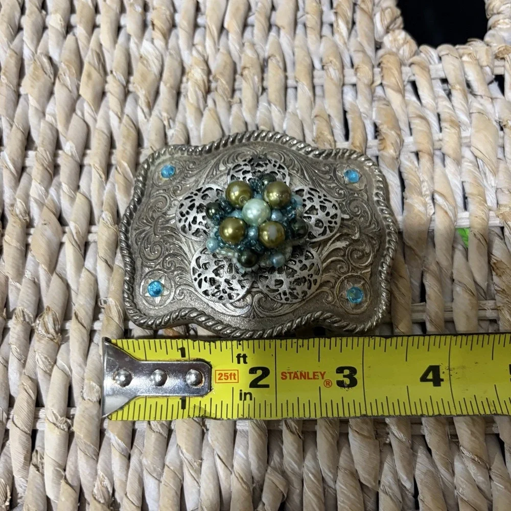 N/A silver belt